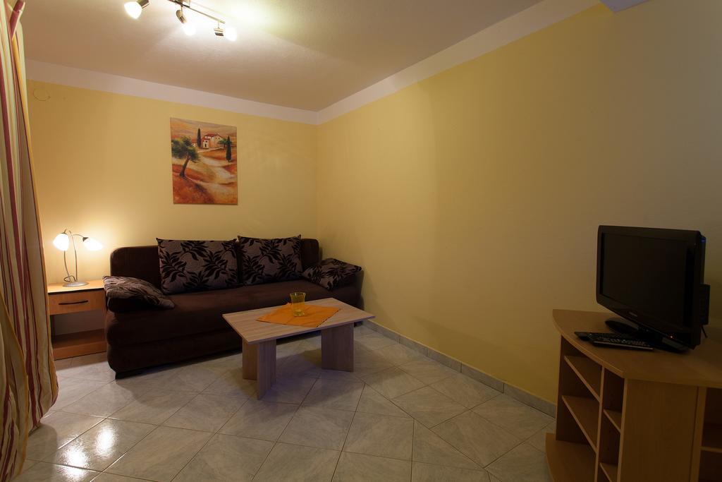 Villa Mir Polje  Zewnętrze zdjęcie